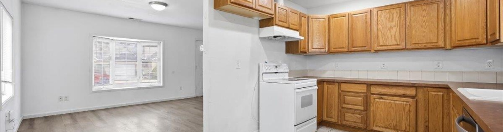 4th Pl, Kennewick, Washington 99336, 3 Bedrooms Bedrooms, 0 ,2 BathroomsBathrooms,Houses,For Sale,4th Pl,0,290676