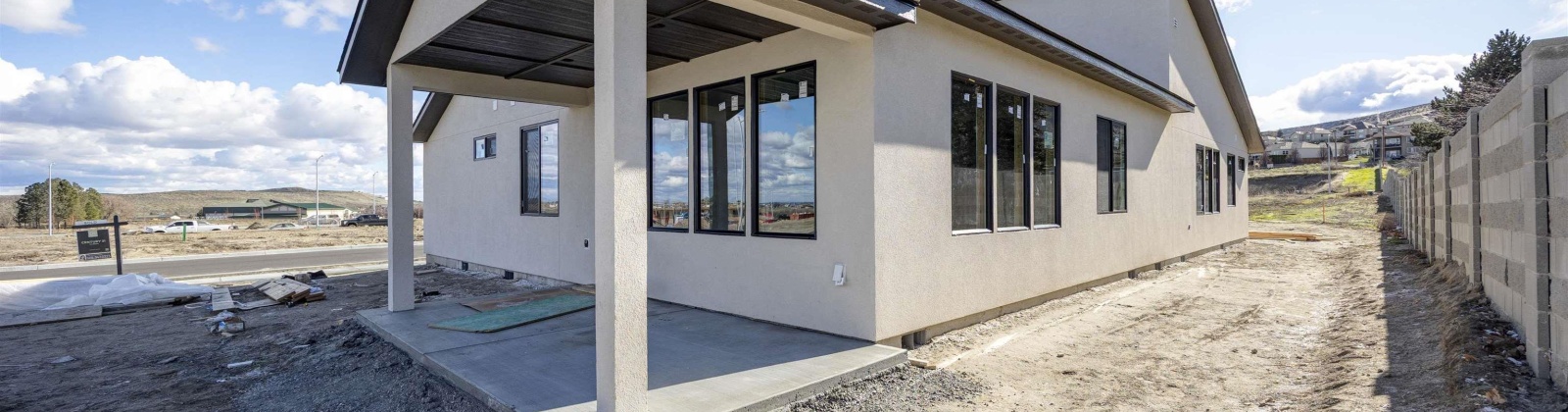 Lariat Lane, Richland, Washington 99352, 4 Bedrooms Bedrooms, 0 ,3 BathroomsBathrooms,Houses,For Sale,Lariat Lane,0,290670