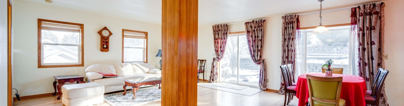 Robert St, Pullman, Washington 99163, 5 Bedrooms Bedrooms, 0 ,4 BathroomsBathrooms,Houses,For Sale,Robert St,0,290672