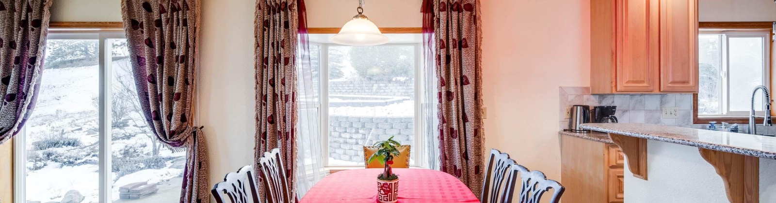 Robert St, Pullman, Washington 99163, 5 Bedrooms Bedrooms, 0 ,4 BathroomsBathrooms,Houses,For Sale,Robert St,0,290672