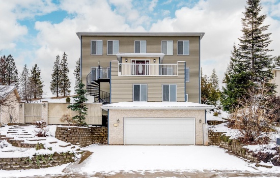 Robert St, Pullman, Washington 99163, 5 Bedrooms Bedrooms, 0 ,4 BathroomsBathrooms,Houses,For Sale,Robert St,0,290672