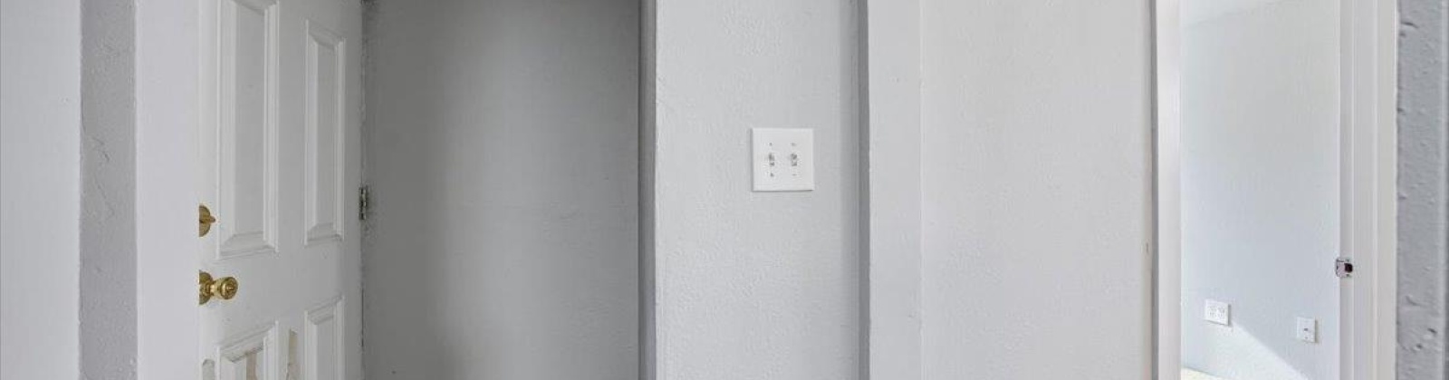 4th Pl, Kennewick, Washington 99336, 3 Bedrooms Bedrooms, 0 ,1 BathroomBathrooms,Houses,For Sale,4th Pl,0,290675