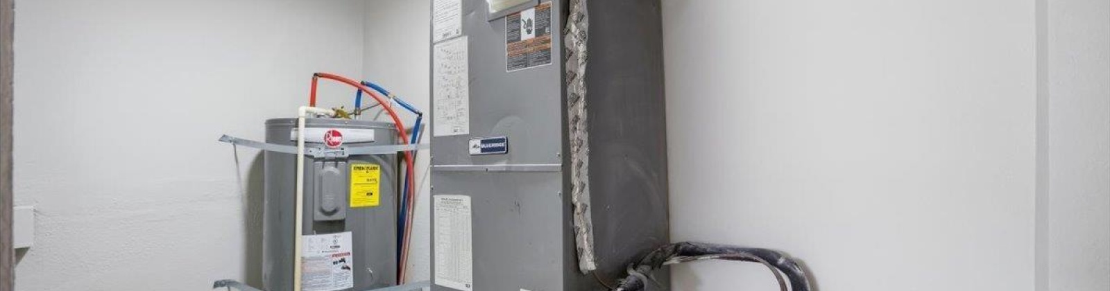 4th Pl, Kennewick, Washington 99336, 3 Bedrooms Bedrooms, 0 ,1 BathroomBathrooms,Houses,For Sale,4th Pl,0,290675