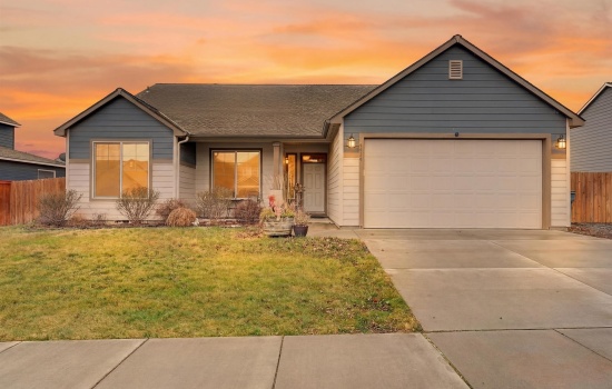 33rd Pl, Kennewick, Washington 99338, 3 Bedrooms Bedrooms, 0 ,2 BathroomsBathrooms,Houses,For Sale,33rd Pl,0,290674