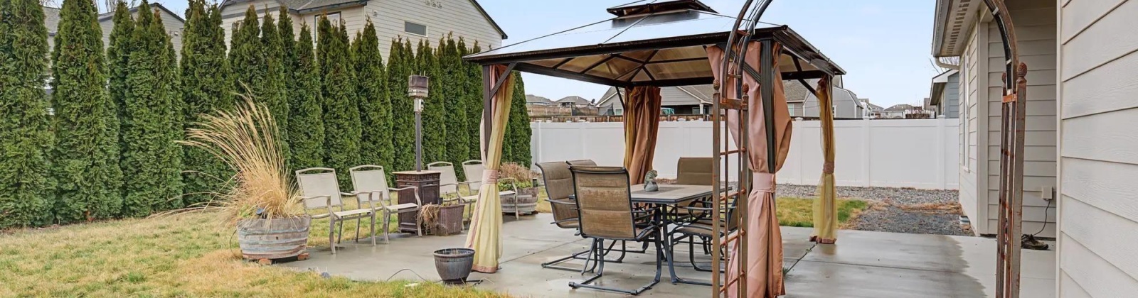 33rd Pl, Kennewick, Washington 99338, 3 Bedrooms Bedrooms, 0 ,2 BathroomsBathrooms,Houses,For Sale,33rd Pl,0,290674