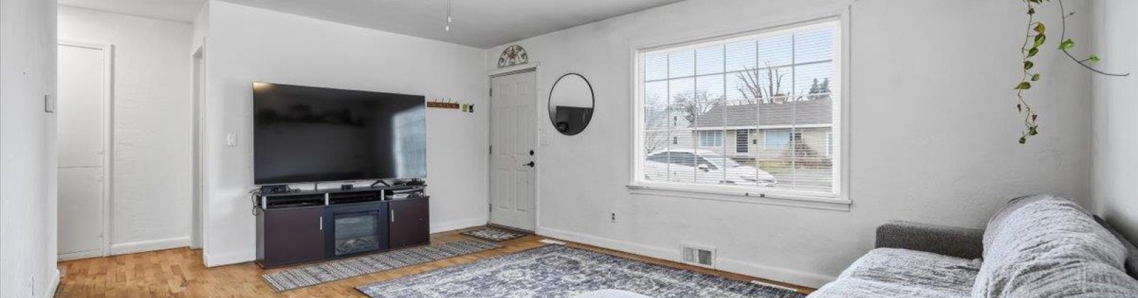 3rd Ave, Kennewick, Washington 99336, 2 Bedrooms Bedrooms, 0 ,1 BathroomBathrooms,Houses,For Sale,3rd Ave,0,290746