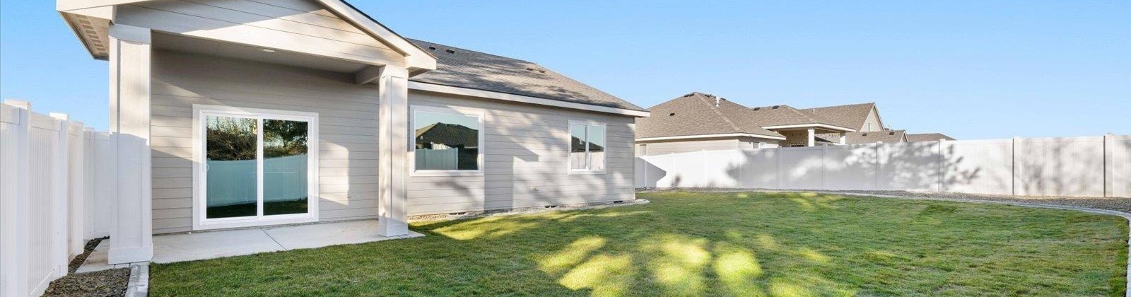 16th Place, Kennewick, Washington 99338, 3 Bedrooms Bedrooms, 0 ,2 BathroomsBathrooms,Houses,For Sale,16th Place,0,290774