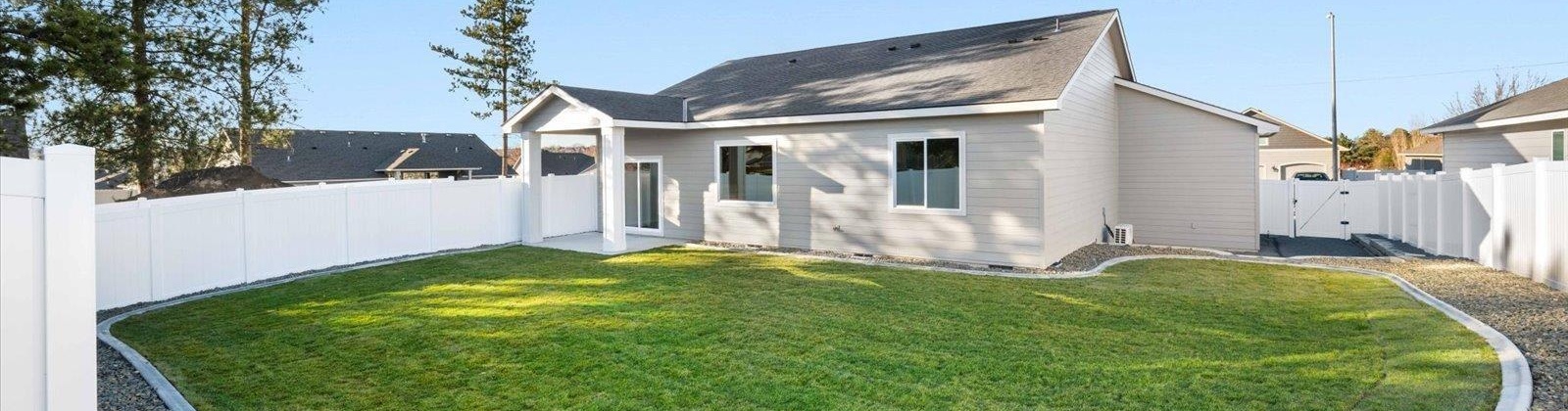 16th Place, Kennewick, Washington 99338, 3 Bedrooms Bedrooms, 0 ,2 BathroomsBathrooms,Houses,For Sale,16th Place,0,290774