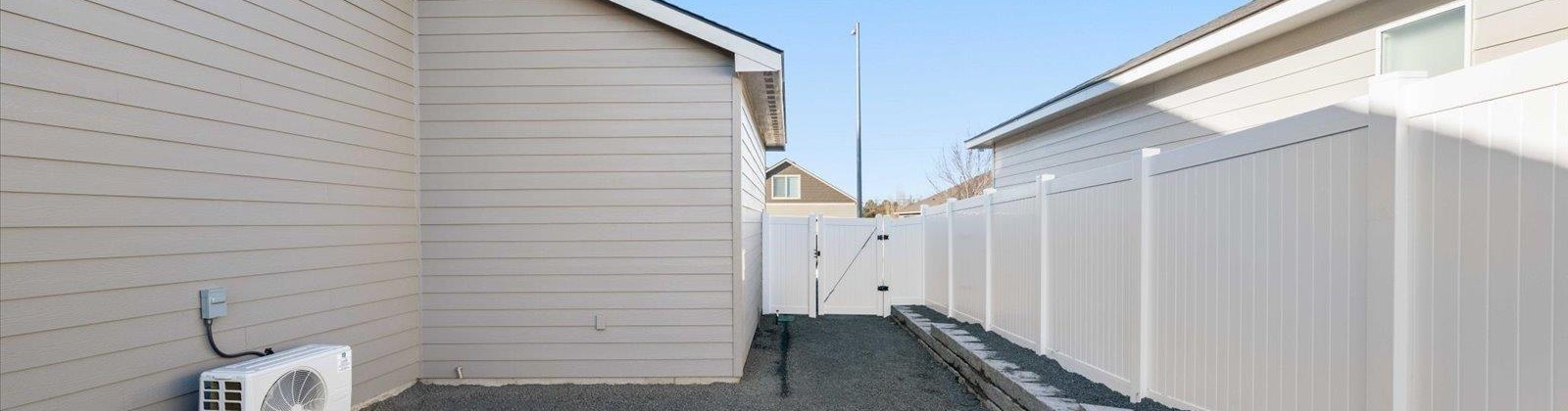 16th Place, Kennewick, Washington 99338, 3 Bedrooms Bedrooms, 0 ,2 BathroomsBathrooms,Houses,For Sale,16th Place,0,290774