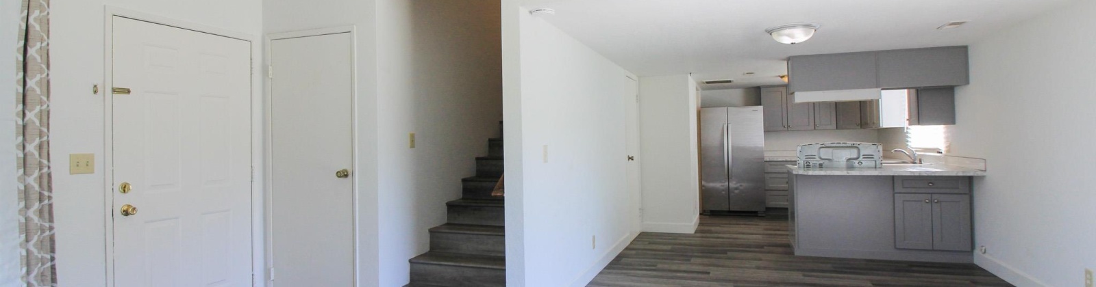 9th Avenue Unit B, Kennewick, Washington 99336, 2 Bedrooms Bedrooms, 0 ,2 BathroomsBathrooms,Commercial,For Rent,9th Avenue Unit B,0,290859