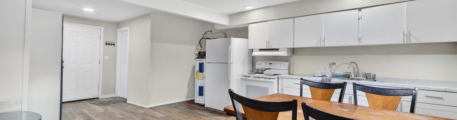 10Th Ave, Pasco, Washington 99301, 6 Bedrooms Bedrooms, 0 ,6 BathroomsBathrooms,Multi-family,For Sale,10Th Ave,0,291303