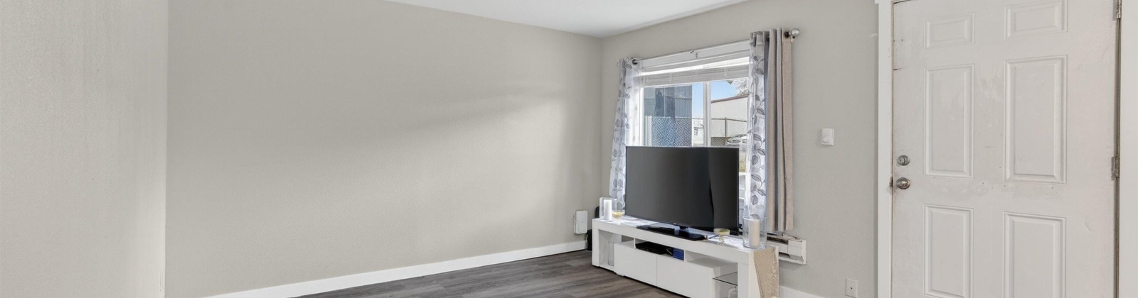 10Th Ave, Pasco, Washington 99301, 6 Bedrooms Bedrooms, 0 ,6 BathroomsBathrooms,Multi-family,For Sale,10Th Ave,0,291303