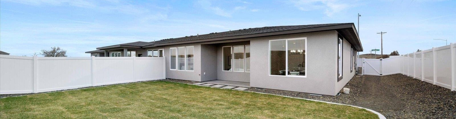 Fairhaven Loop, Richland, Washington 99352, 4 Bedrooms Bedrooms, 0 ,3 BathroomsBathrooms,Condos/townhomes,For Sale,Fairhaven Loop,0,291365