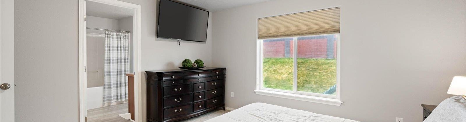 Pinehurst Street, West Richland, Washington 99353, 3 Bedrooms Bedrooms, 0 ,2 BathroomsBathrooms,Houses,For Sale,Pinehurst Street,0,291392