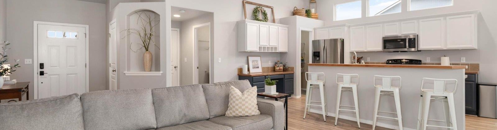 Pinehurst Street, West Richland, Washington 99353, 3 Bedrooms Bedrooms, 0 ,2 BathroomsBathrooms,Houses,For Sale,Pinehurst Street,0,291392