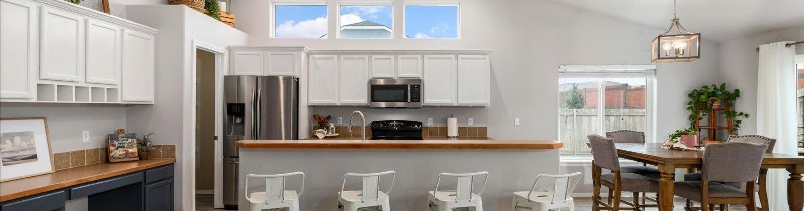 Pinehurst Street, West Richland, Washington 99353, 3 Bedrooms Bedrooms, 0 ,2 BathroomsBathrooms,Houses,For Sale,Pinehurst Street,0,291392