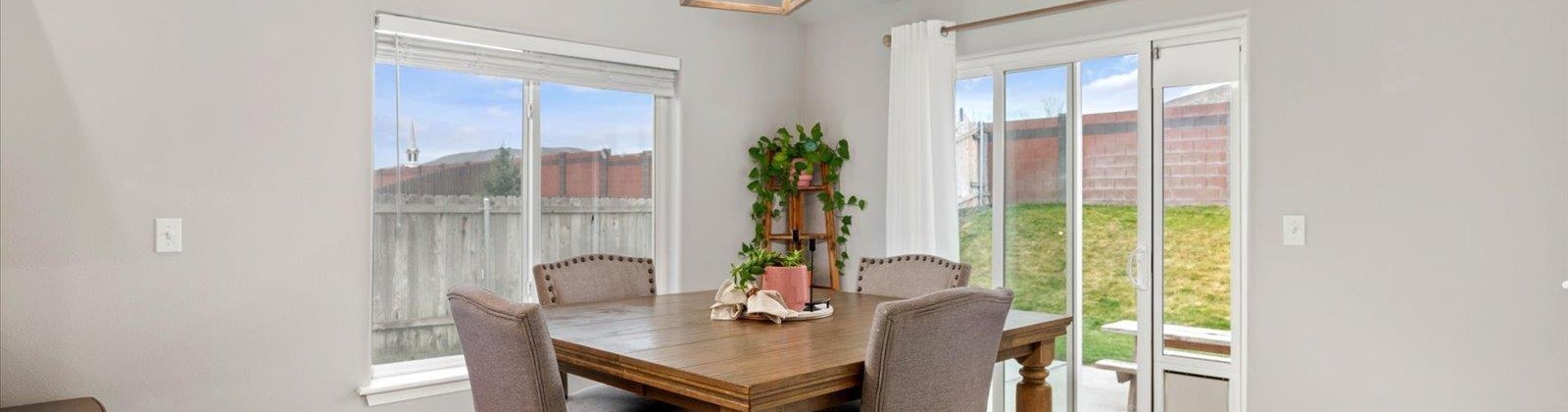 Pinehurst Street, West Richland, Washington 99353, 3 Bedrooms Bedrooms, 0 ,2 BathroomsBathrooms,Houses,For Sale,Pinehurst Street,0,291392