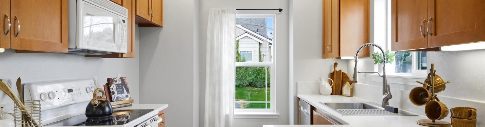 Delaware, Kennewick, Washington 99336, 2 Bedrooms Bedrooms, 0 ,2 BathroomsBathrooms,Condos/townhomes,For Sale,Delaware,0,291442