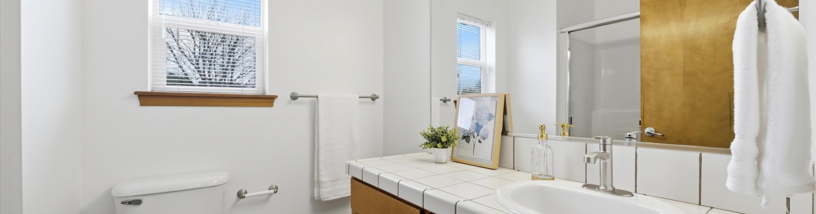 Delaware, Kennewick, Washington 99336, 2 Bedrooms Bedrooms, 0 ,2 BathroomsBathrooms,Condos/townhomes,For Sale,Delaware,0,291442