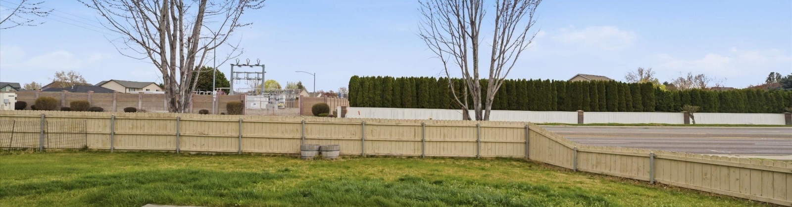 Delaware, Kennewick, Washington 99336, 2 Bedrooms Bedrooms, 0 ,2 BathroomsBathrooms,Condos/townhomes,For Sale,Delaware,0,291442