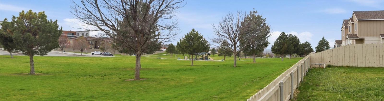 Delaware, Kennewick, Washington 99336, 2 Bedrooms Bedrooms, 0 ,2 BathroomsBathrooms,Condos/townhomes,For Sale,Delaware,0,291442