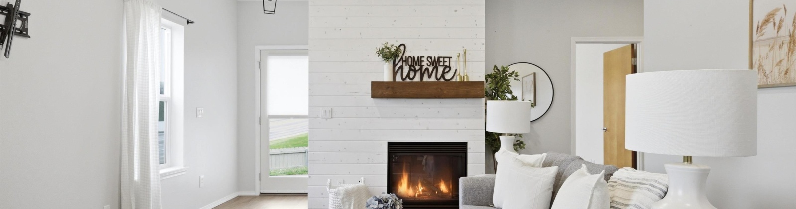 Delaware, Kennewick, Washington 99336, 2 Bedrooms Bedrooms, 0 ,2 BathroomsBathrooms,Condos/townhomes,For Sale,Delaware,0,291442