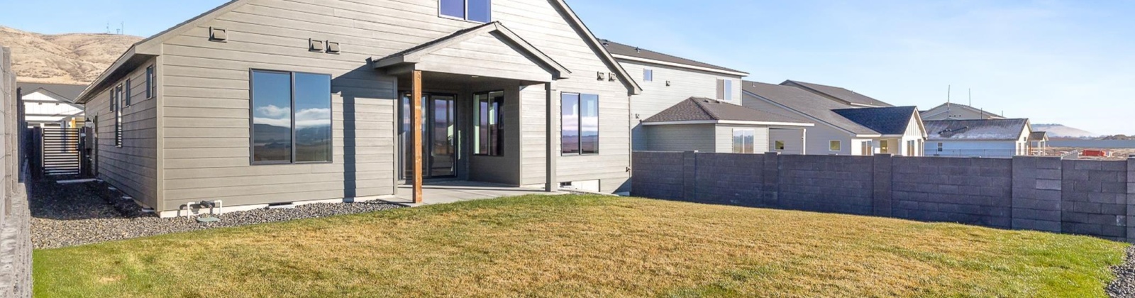 Barbera St, Richland, Washington 99352, 4 Bedrooms Bedrooms, ,3 BathroomsBathrooms,Site Built-owned Lot,For Sale,Barbera St,272420