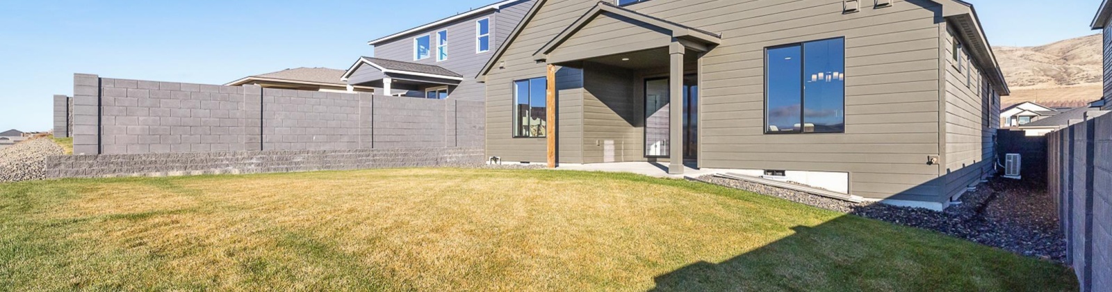 Barbera St, Richland, Washington 99352, 4 Bedrooms Bedrooms, ,3 BathroomsBathrooms,Site Built-owned Lot,For Sale,Barbera St,272420