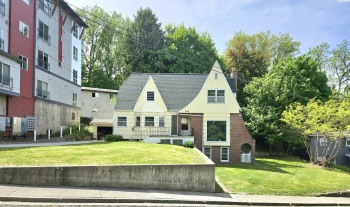 C Street, Pullman, Washington 99163, 7 Bedrooms Bedrooms, ,4 BathroomsBathrooms,Site Built-owned Lot,For Sale,C Street,273547