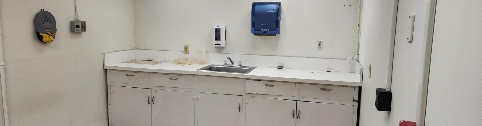 Salk Ave, Richland, Washington 99354, ,11 BathroomsBathrooms,Office,For Sale,Salk Ave,274239