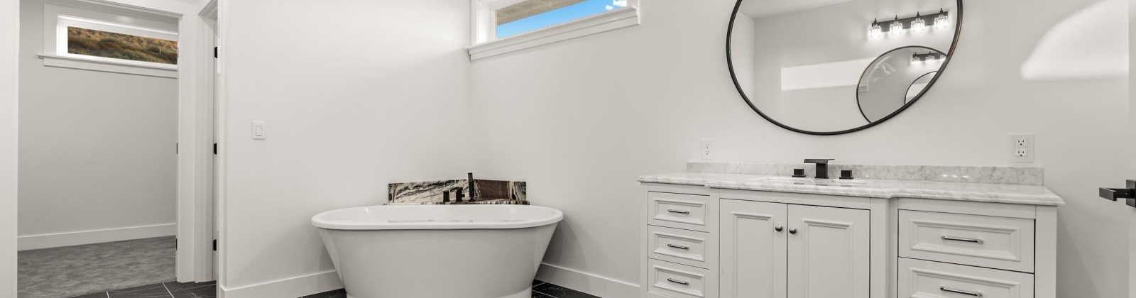 52nd ave, Kennewick, Washington 99337, 4 Bedrooms Bedrooms, ,4 BathroomsBathrooms,Site Built-owned Lot,For Sale,52nd ave,274293