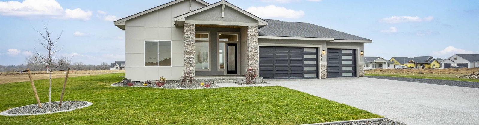 Blackfoot Drive, Pasco, Washington 99301, 3 Bedrooms Bedrooms, ,3 BathroomsBathrooms,Site Built-owned Lot,For Sale,Blackfoot Drive,277202