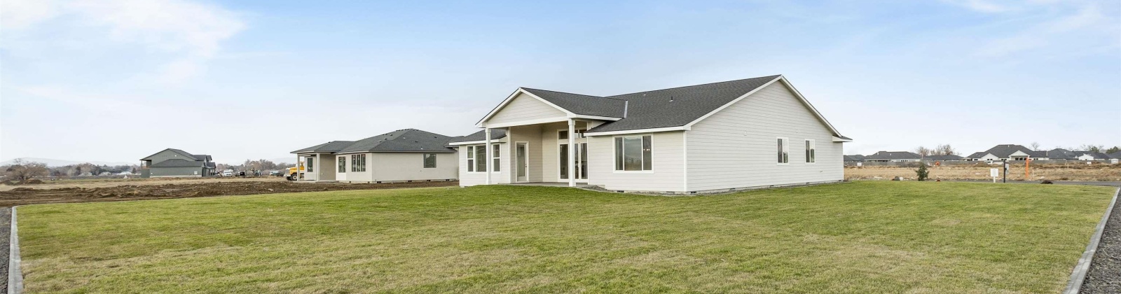Clark Fork Rd, Pasco, Washington 99301, 3 Bedrooms Bedrooms, ,2 BathroomsBathrooms,Site Built-owned Lot,For Sale,Clark Fork Rd,277201