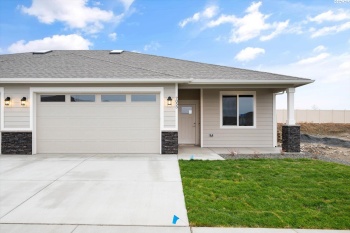 38th Ave, Kennewick, Washington 99338, 3 Bedrooms Bedrooms, ,2 BathroomsBathrooms,Patio Home,For Sale,38th Ave,277264