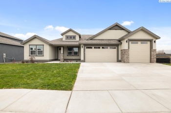 Dunsmuir Dr., Pasco, Washington 99301, 4 Bedrooms Bedrooms, ,3 BathroomsBathrooms,Site Built-owned Lot,For Sale,Dunsmuir Dr.,276420
