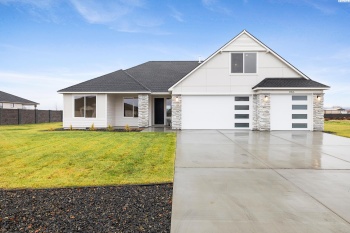 Blackfoot Dr., Pasco, Washington 99301, 3 Bedrooms Bedrooms, ,3 BathroomsBathrooms,Site Built-owned Lot,For Sale,Blackfoot Dr.,277335