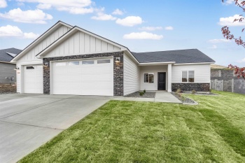 Maggio Loop, Richland, Washington 99352, 3 Bedrooms Bedrooms, ,2 BathroomsBathrooms,Site Built-owned Lot,For Sale,Maggio Loop,277356