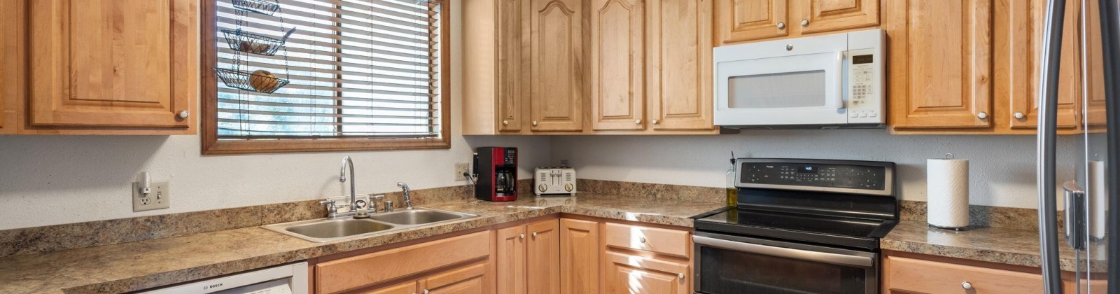 26th Ave, Kennewick, Washington 99338, 4 Bedrooms Bedrooms, ,3 BathroomsBathrooms,For Sale,26th Ave,277926