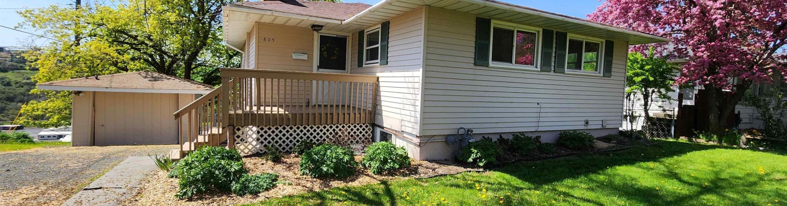 Clifford, Pullman, Washington 99163, 4 Bedrooms Bedrooms, ,2 BathroomsBathrooms,Site Built-owned Lot,For Sale,Clifford,278457
