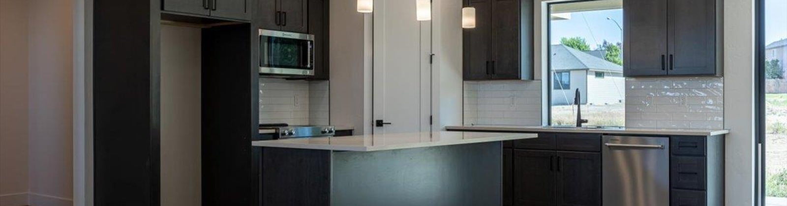 Union St, Kennewick, Washington 99338, 3 Bedrooms Bedrooms, ,2 BathroomsBathrooms,Site Built-owned Lot,For Sale,Union St,278807