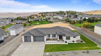 Wallowa RD, Kennewick, Washington 99338, 4 Bedrooms Bedrooms, ,4 BathroomsBathrooms,Site Built-owned Lot,For Sale,Wallowa RD,279403