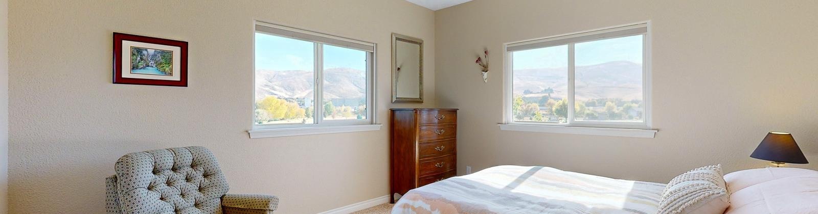 1366 Pr SW, Prosser, Washington 99350, 4 Bedrooms Bedrooms, ,3 BathroomsBathrooms,Site Built-owned Lot,For Sale,1366 Pr SW,279630