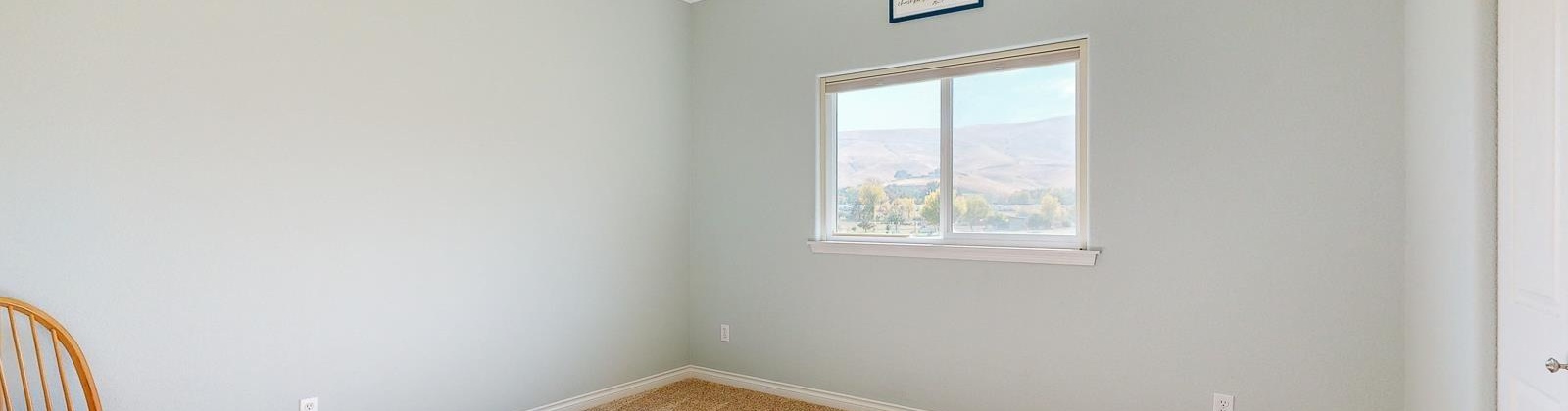 1366 Pr SW, Prosser, Washington 99350, 4 Bedrooms Bedrooms, ,3 BathroomsBathrooms,Site Built-owned Lot,For Sale,1366 Pr SW,279630