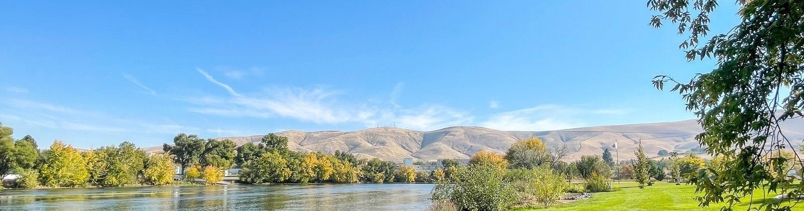 1366 Pr SW, Prosser, Washington 99350, 4 Bedrooms Bedrooms, ,3 BathroomsBathrooms,Site Built-owned Lot,For Sale,1366 Pr SW,279630