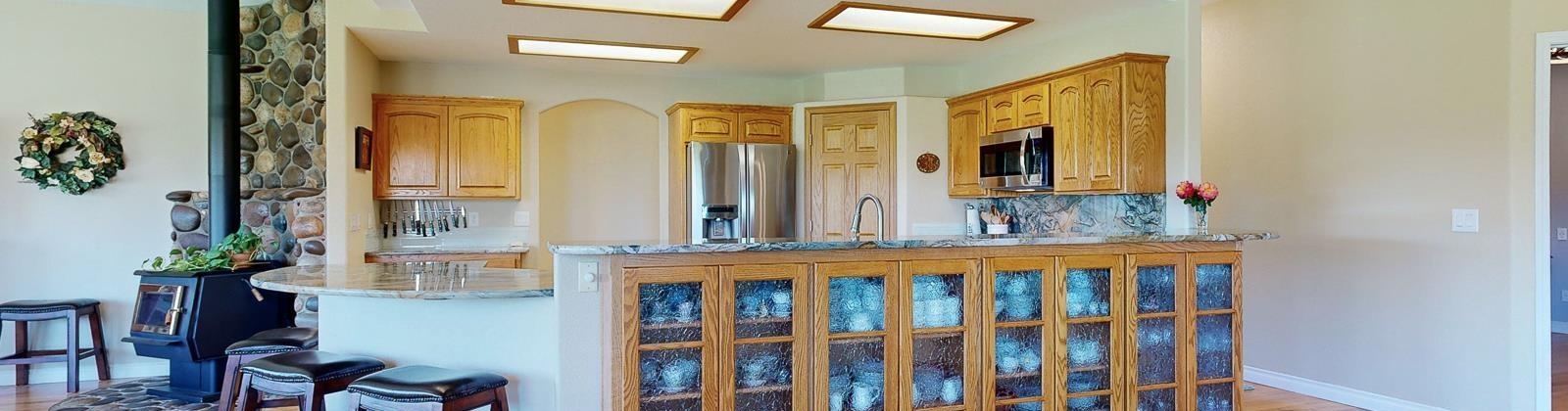 1366 Pr SW, Prosser, Washington 99350, 4 Bedrooms Bedrooms, ,3 BathroomsBathrooms,Site Built-owned Lot,For Sale,1366 Pr SW,279630