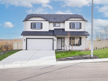 Annajean Ave, Benton City, Washington 99320, 4 Bedrooms Bedrooms, ,3 BathroomsBathrooms,Site Built-owned Lot,For Sale,Annajean Ave,276508