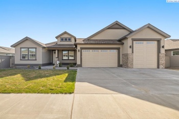 Centerline Ave, Richland, Washington 99354, 4 Bedrooms Bedrooms, ,3 BathroomsBathrooms,Site Built-owned Lot,For Sale,Centerline Ave,278967