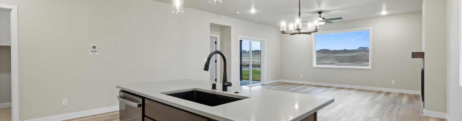 Morningside Parkway, Richland, Washington 99352, 3 Bedrooms Bedrooms, ,2 BathroomsBathrooms,Site Built-owned Lot,For Sale,Morningside Parkway,279874
