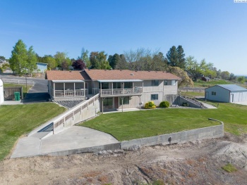 Reata Road, Kennewick, Washington 99338, 4 Bedrooms Bedrooms, ,3 BathroomsBathrooms,Site Built-owned Lot,For Sale,Reata Road,279944