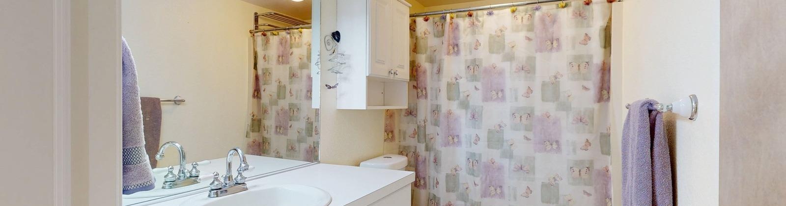 Reata Road, Kennewick, Washington 99338, 4 Bedrooms Bedrooms, ,3 BathroomsBathrooms,Site Built-owned Lot,For Sale,Reata Road,279944